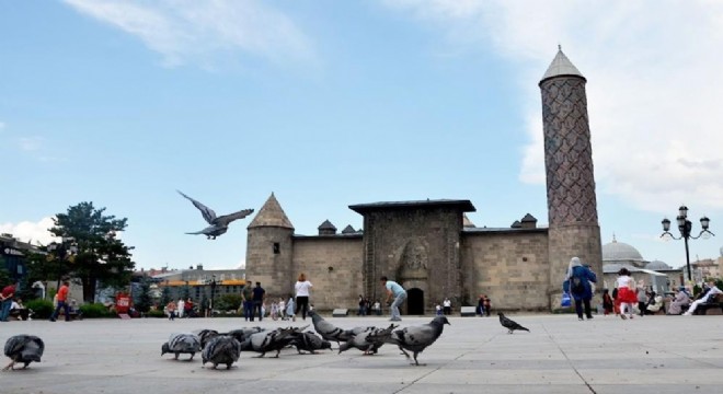 ‘Müzeler hem geçmişimiz hem geleceğimiz'