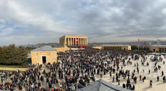 1 milyon 92 bin 365 kişi Anıtkabir i ziyaret etti