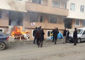 Konutzede kendini ateşe attı