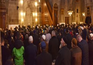 Ulu Cami’de Şühedaya dua buluşması