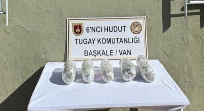 3 kilo 786 gram uyuşturucu geçirildi