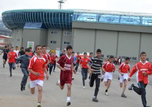 300 atlet Erzurum’u temsil için yarıştı