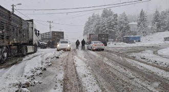 Cankurtaran Geçidi zincirsiz araçlara kapatıldı