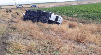 Öğretmen servisi şarampole devrildi: 10 yaralı