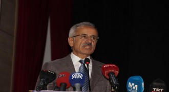 Uraloğlu: 'Hizmet siyaseti yapıyoruz'