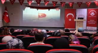 Devlet korumasındaki çocuklar milli ruhu paylaştı